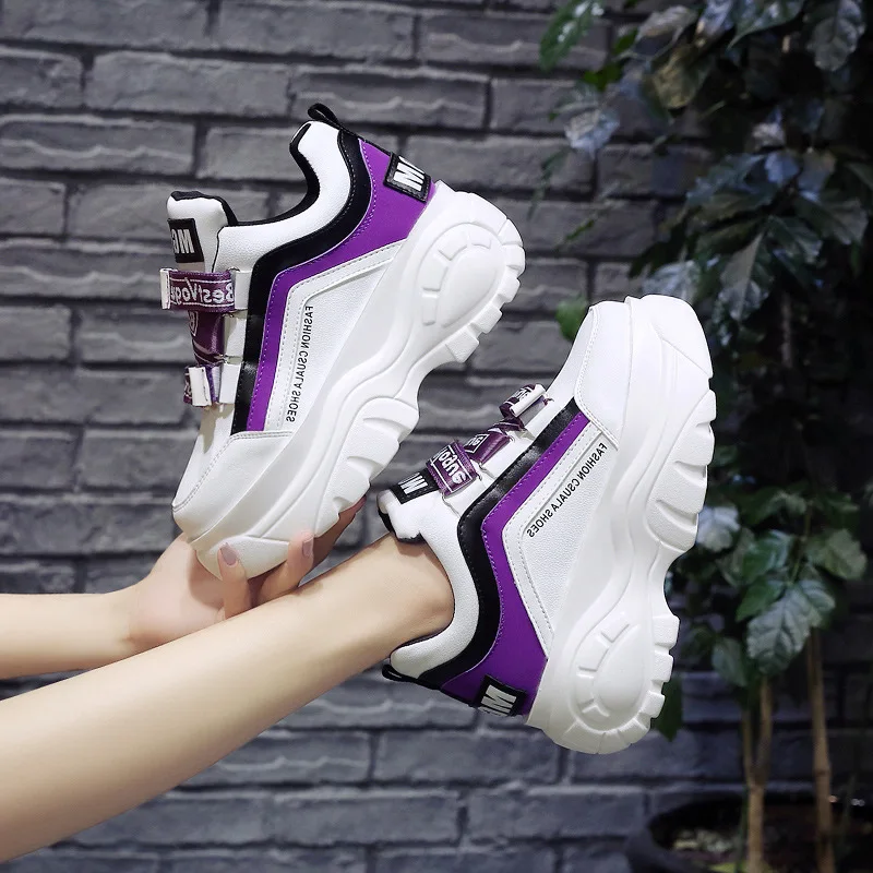 

Women's Shoes