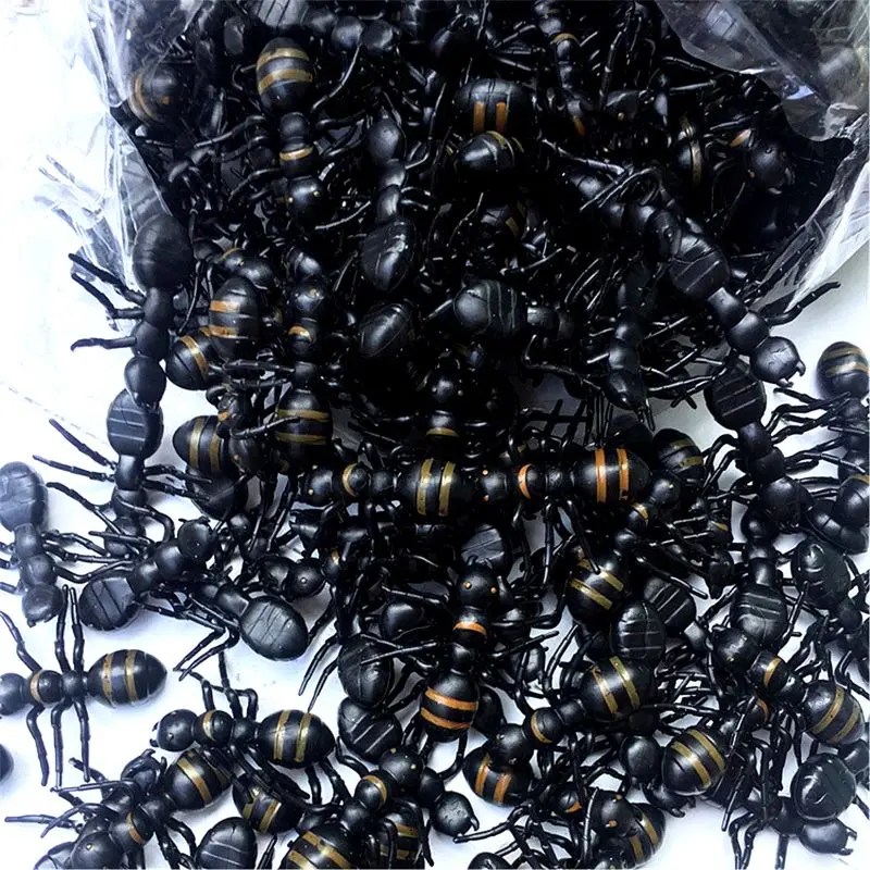 

30Pcs Fake Ants Simulated Insect Prank Toy Ants Spider Cockroach Fly Toy Figure