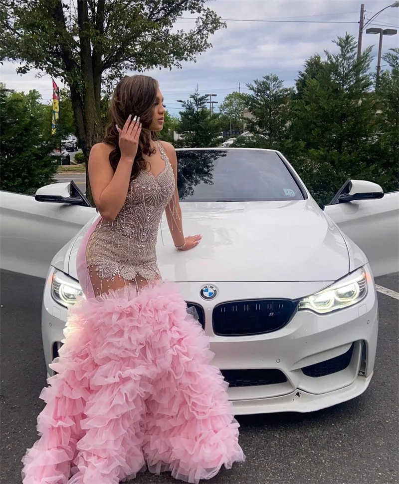 

Изящное кружевное вечернее платье с аппликацией и блестками