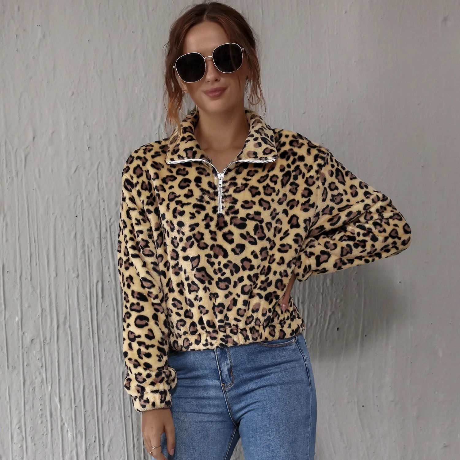 

New Arrival Women Stylish Long Sleeve Leopard Top Fashion Warm Leopard Zipper Top for Women Ladies