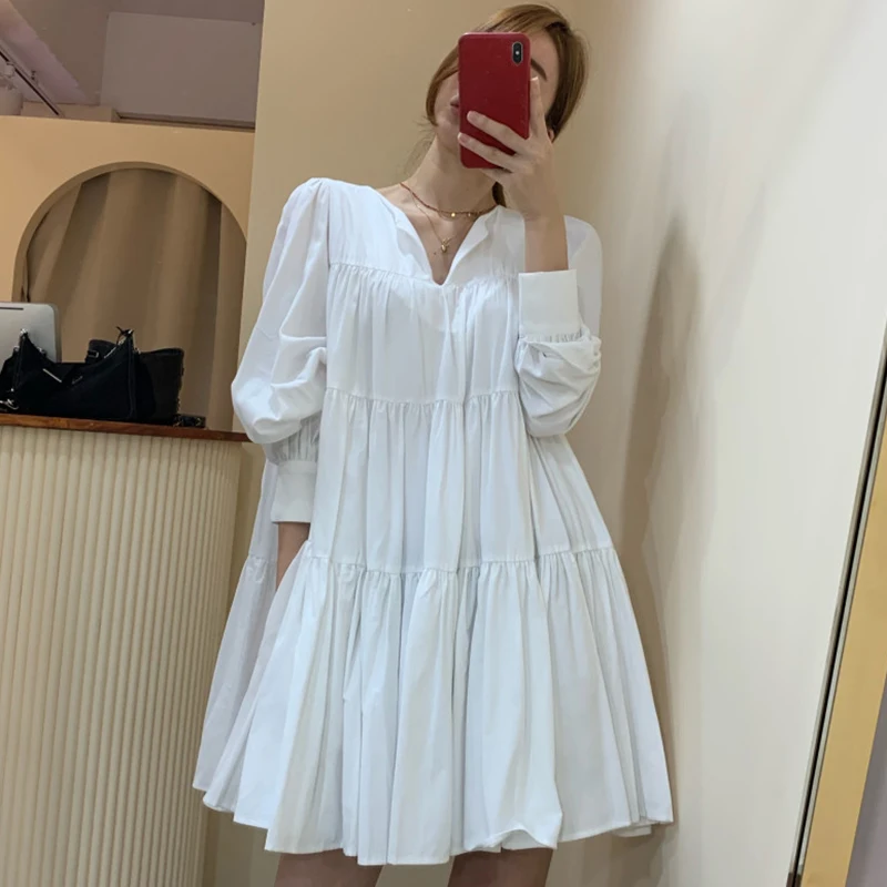 

2021 Spring Female Loose Casual V-neck Solid Color Oversize Long Sleeve Minimalist Wide Hem Pleated Straight Dress Green