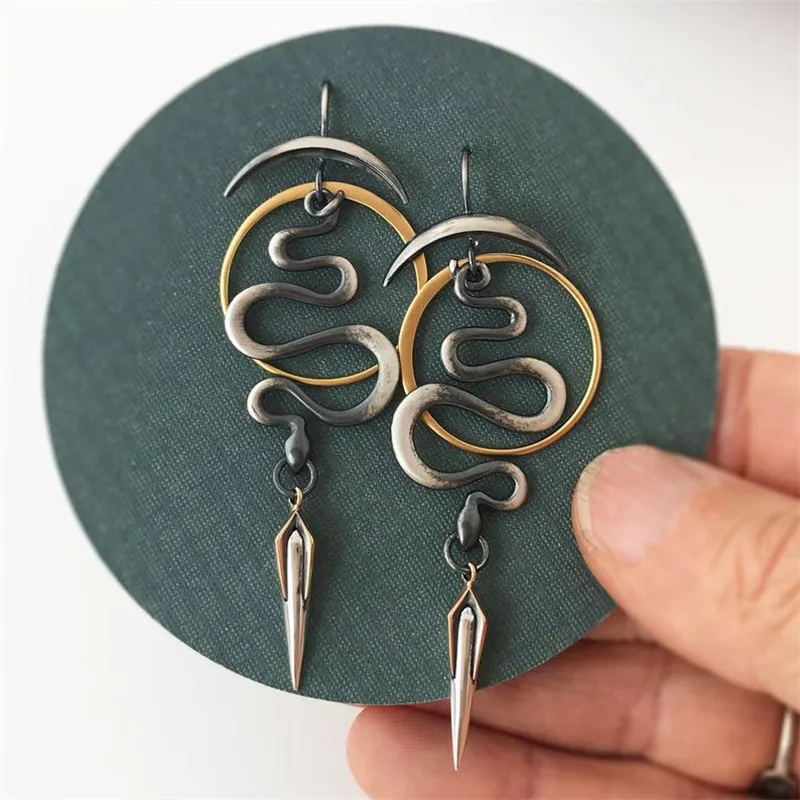 

New Snake Irregular Geometric Spiral Earrings For Women Vintage Gold Silver Color Creative Female Small Pendant Earing Wholesale