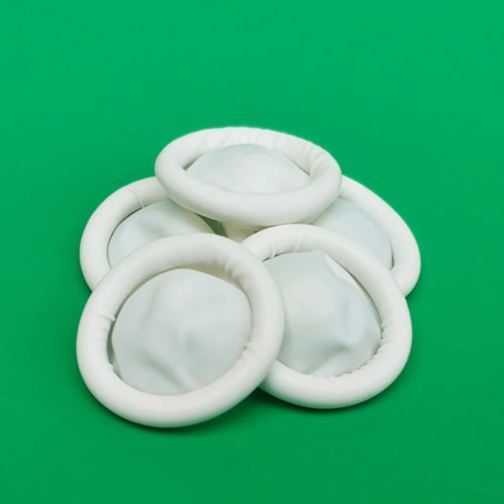 

300pcs Disposable Nail Art Finger Cots Latex Fingertips Protective Cover Small Protector DIY Manicure Tool (White)