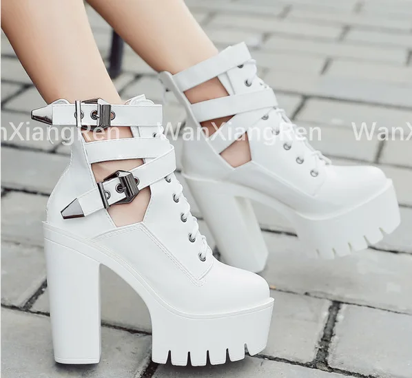 Женские ботильоны на платформе LTARTA очень высоком каблуке с пряжкой и заклепками