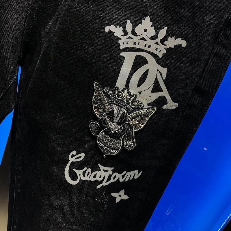 

2020 autumn new personalized hot diamond slim elastic jeans embroidery badge small leg pants pants pants fashion brand men