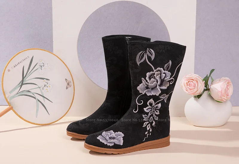 

Chinese Style Traditional Lady Hanfu Dance Performance Princess Shoes Tang Dynasty Ancient Boot Embroidery Long Cosplay Footwear