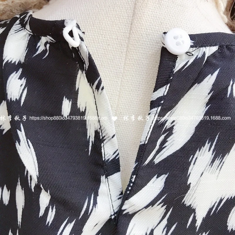 

2021 spring new western style girl lantern sleeve print dress detachable lace waistcoat dress tide