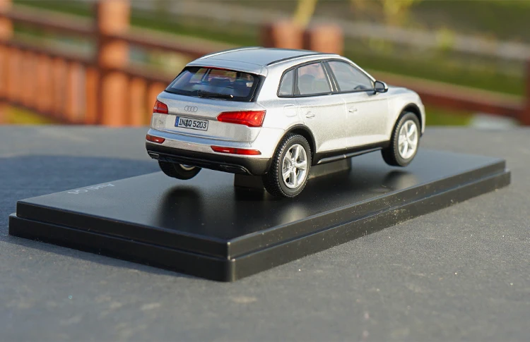 1:43 Q5 AUDI Q5 сплав модель автомобиля статическая Высокая имитационная металлическая модель автомобилей с оригинальной коробкой