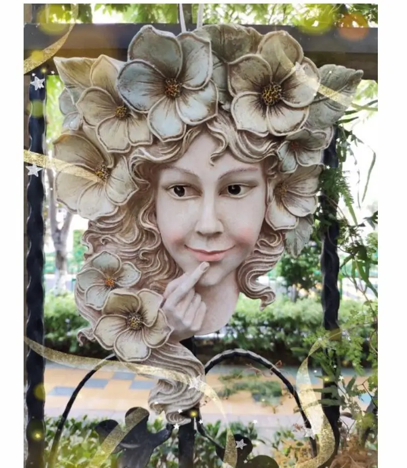 

Western Goddess Hanging Resin Wall Vase Crafts Wall Flower Pot Home Outdoor Smile Girl Character Fairy Garden Planters Ornament