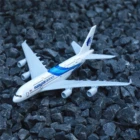 Коллекционная миниатюрная сувенирная модель из металлического сплава с самолетом, авиакомпании Malaysia Airlines, модель A380, 15 см