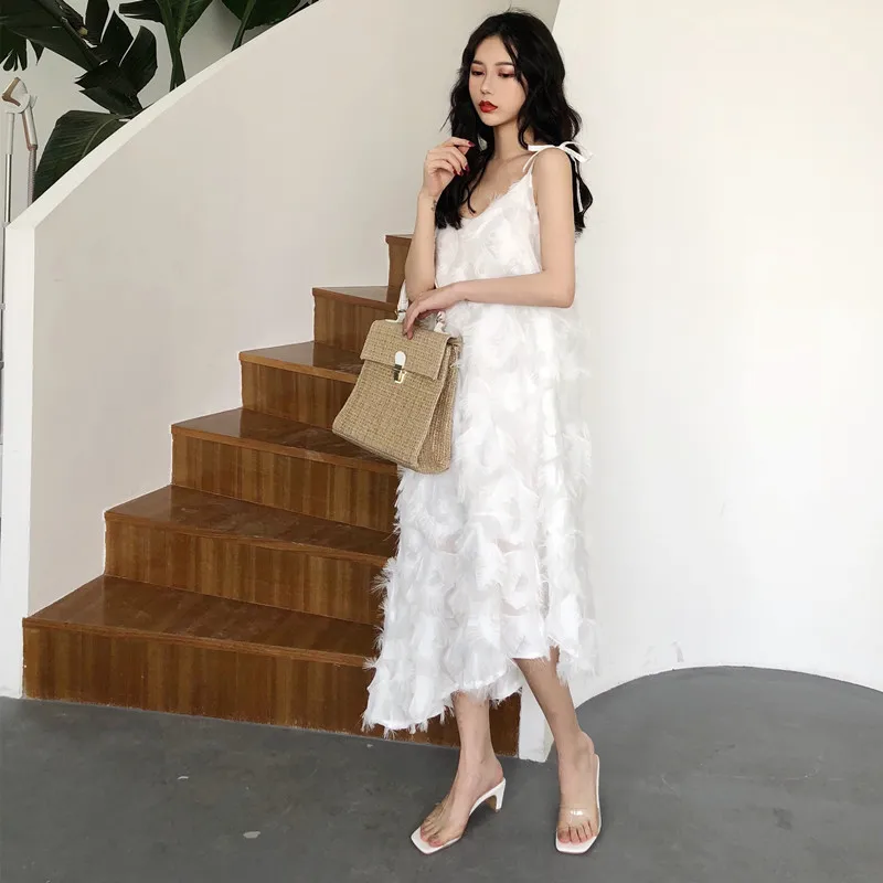 Женское летнее платье с объемным цветком длинное перьями свободные шифоновые