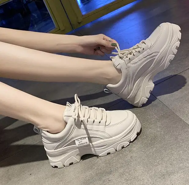 Новинка женская повседневная обувь на толстой подошве Женская Удобная