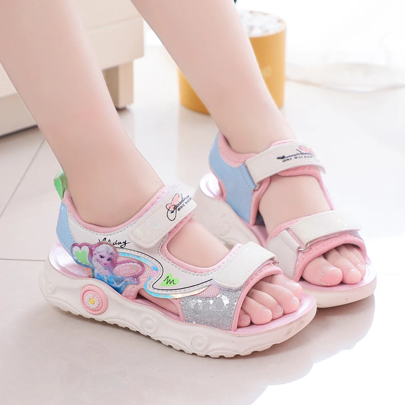 

Girl's Princess Student Shoes Fashion Casual Soft Sole Light Children's Beach Shoe 2021 Summer New Girl's Sandals