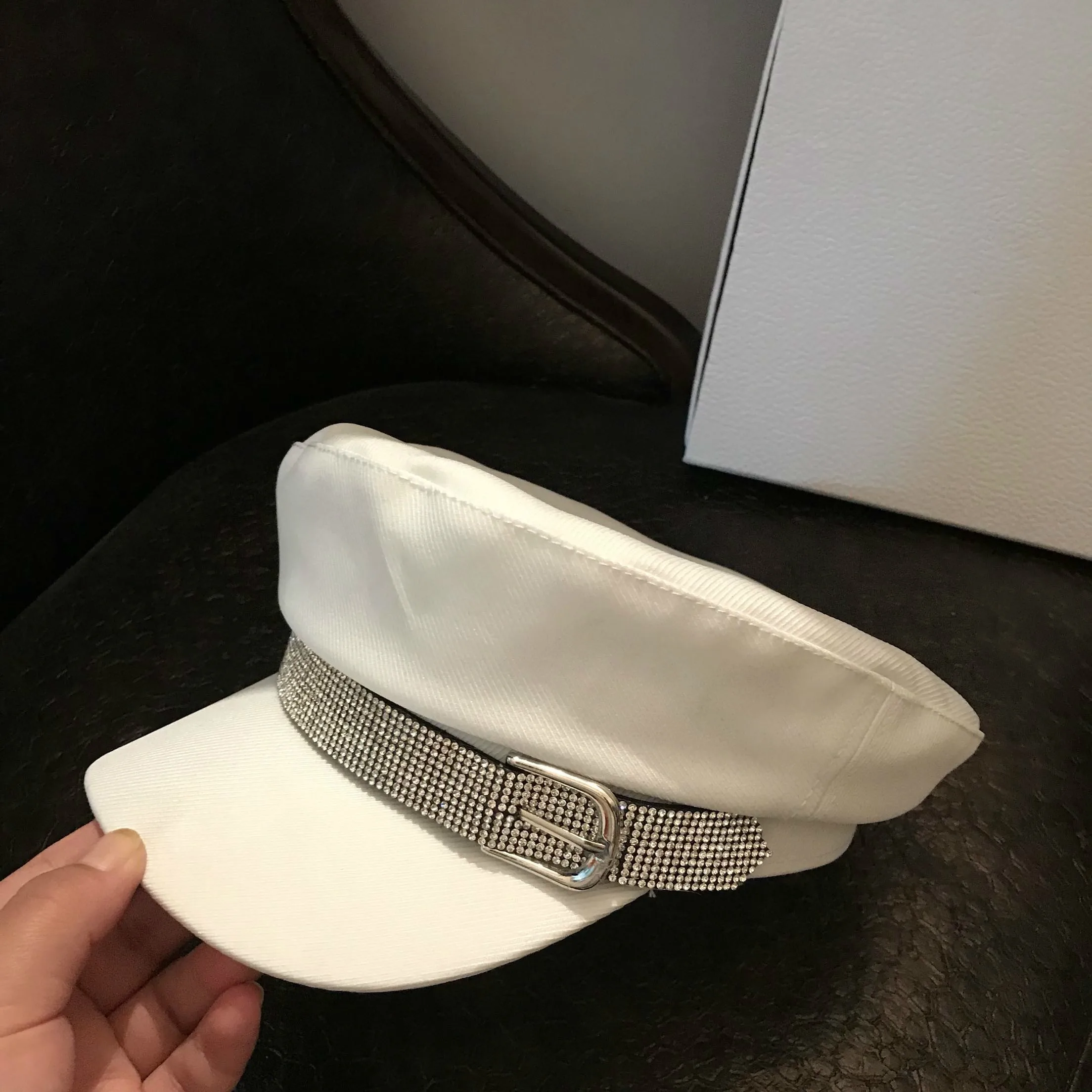 Брендовый берет Модный со стразами военная шапка с козырьком сезон осень-зима