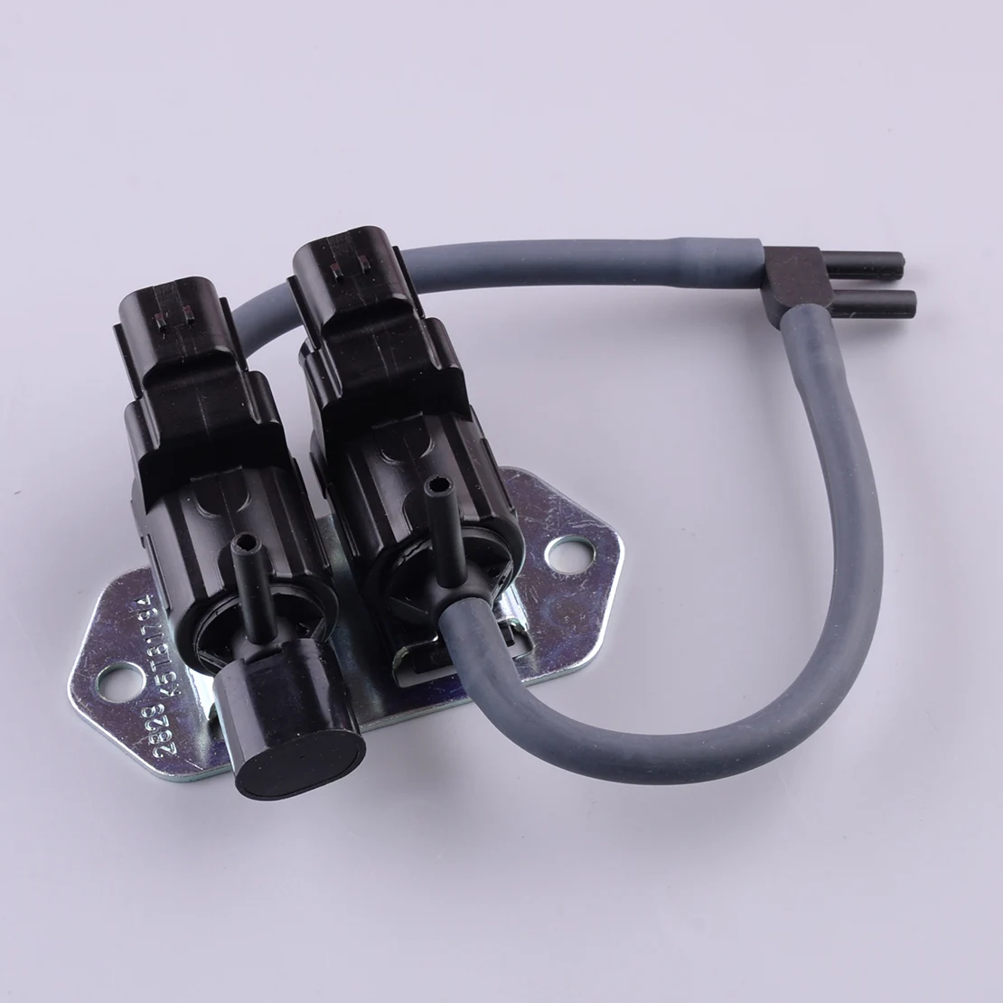 

Black Front Wheel Vacuum Switch Solenoid Valve Fit For Mitsubishi Pajero K5T47776 8657A031
