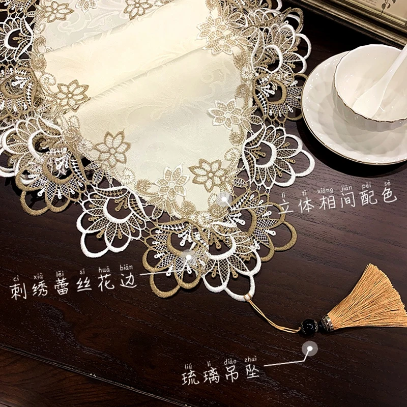 

European Velvet Fabric Lace Embroidered Trim Chemin De Table Runner Flag Pad Home Luxury Hotel Villa Christmas Wedding Decor