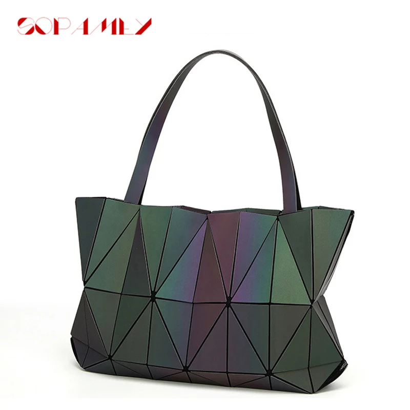 

2021 New Bao Bag Women Handbag Noctilucent Diamond Geometry Totes Laser Plain Folding Ladies Shoulder Bags Luminous Bag Hologram