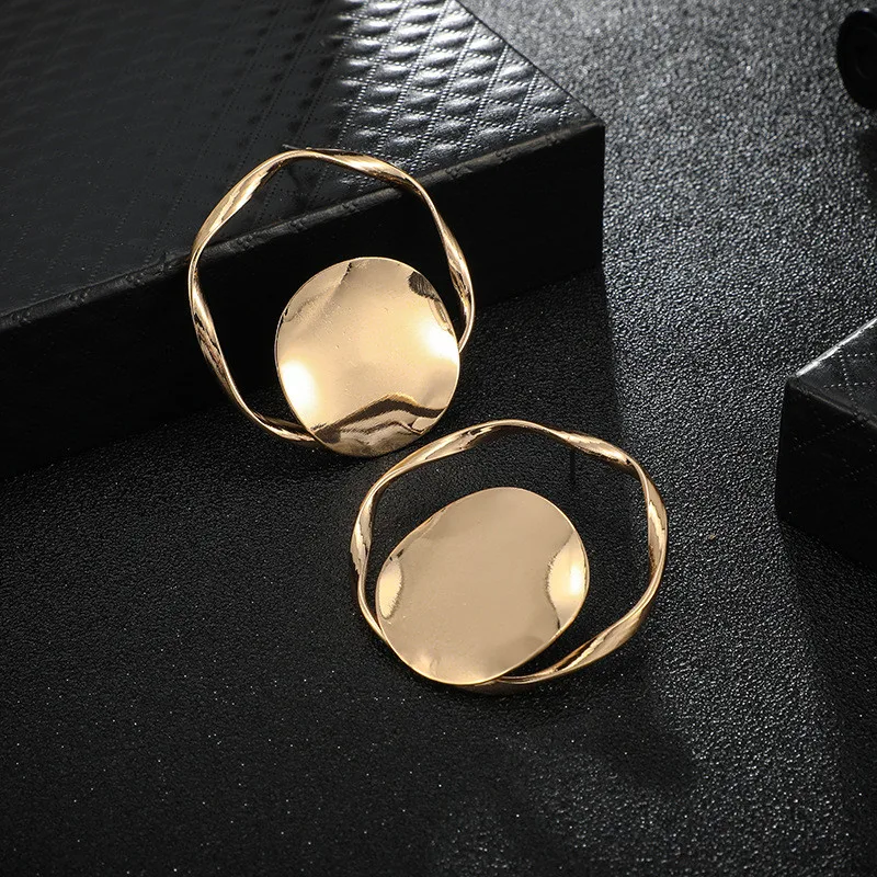 

Statement Irregular Round Sequins Hoop Earrings Trendy Hollow Gold Color Alloy Circle Hoop Earrings For Women Jewelry