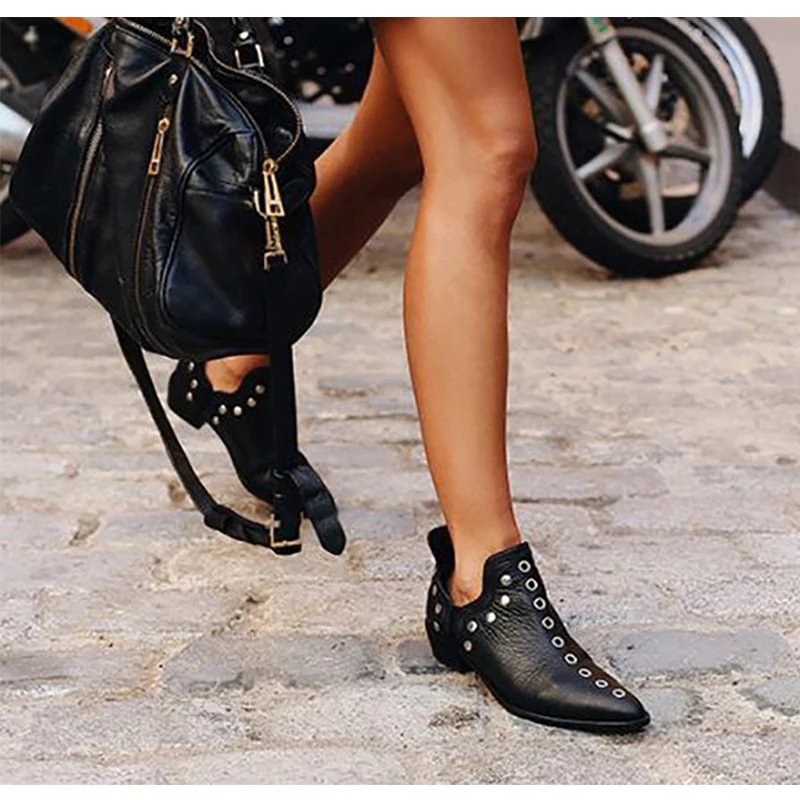 

Women Ankle Boots Fashion Retro Rivet Boots Woman Autumn Winter Pointed Toe Shoes Female Low Heel Footwear Plus Size 35-43 Shoes
