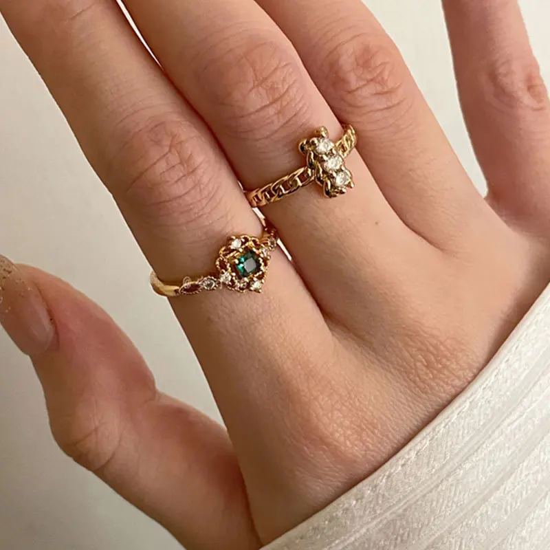 

VENTFILLE 925 Sterling Silver Retro Inlaid Emerald Ring Luxury Temperament Wedding Jewelry Party Gifts 2021 New