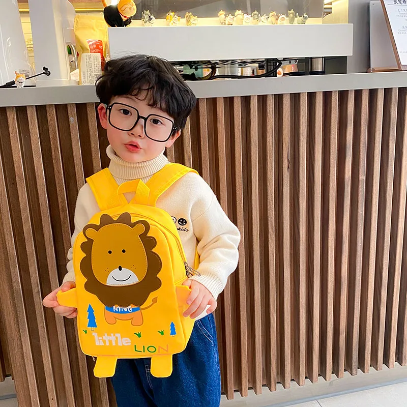 Children's kindergarten 3-13 years old small school bag baby men and women backpack mini cartoon nylon backpack lion pattern