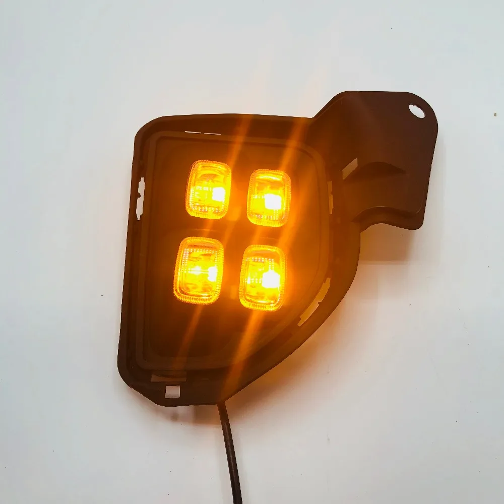 

2pcs LED 12V ABS Car fog Lamp DRL Daytime Running Light For Toyota Hiace 2014 2015 2016 2017 2018 with Turn Signal