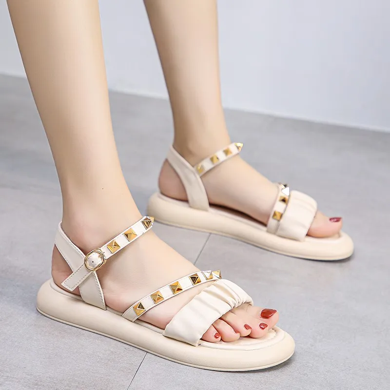 

2021 Summer New Flat Heel Comfortable Fashion Rivet Button Open Toe One Belt Fashion Shoes Beach Sandals Shoes Sandals Women
