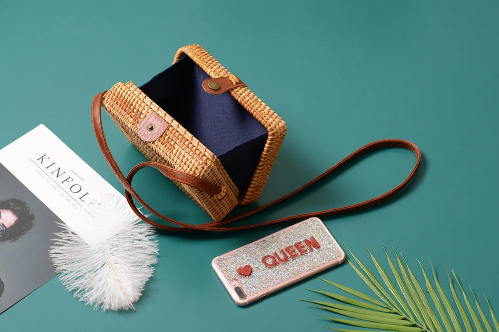 Летняя мини сумка-мессенджер SUNNY BEACH ручная работа круглые женские сумочки из