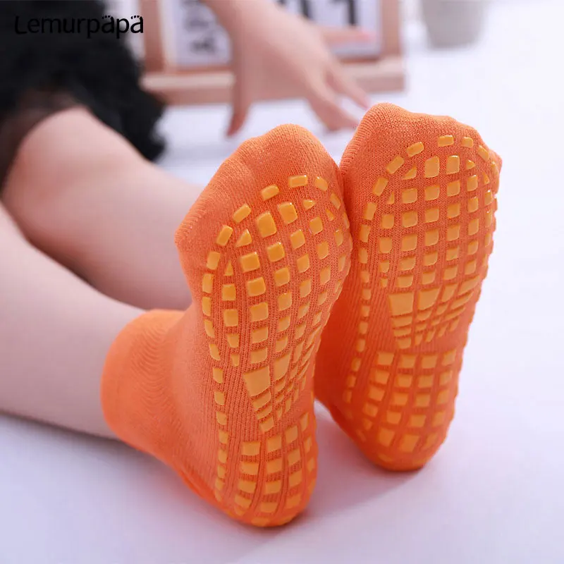 Не скользящие детские носки для мальчиков и девочек прыжков на батуте цвет синий