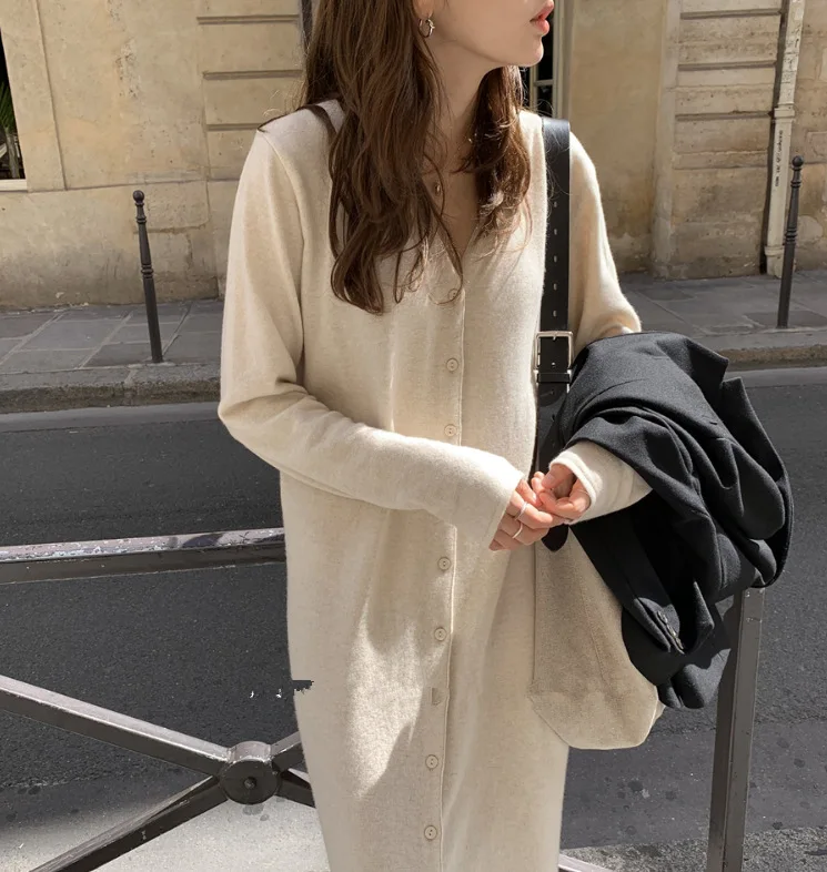 

Женское трикотажное платье-свитер с длинным рукавом, свободного покроя