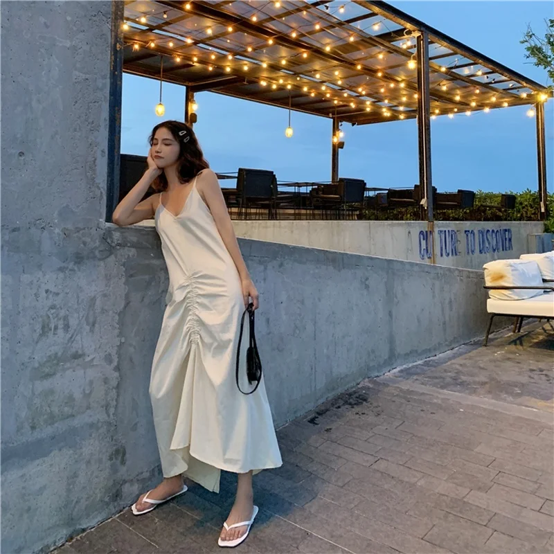 Женское платье макси свободного кроя плиссированное сексуальное на бретельках с