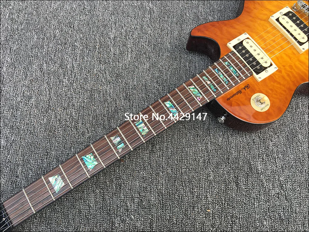 2020 Высококачественная электрогитара корпус из красного дерева со стеганой клена