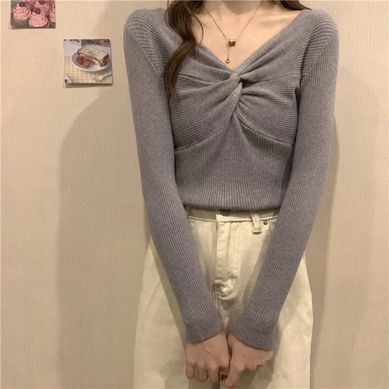 Женская трикотажная футболка с V-образным вырезом и длинным рукавом | одежда