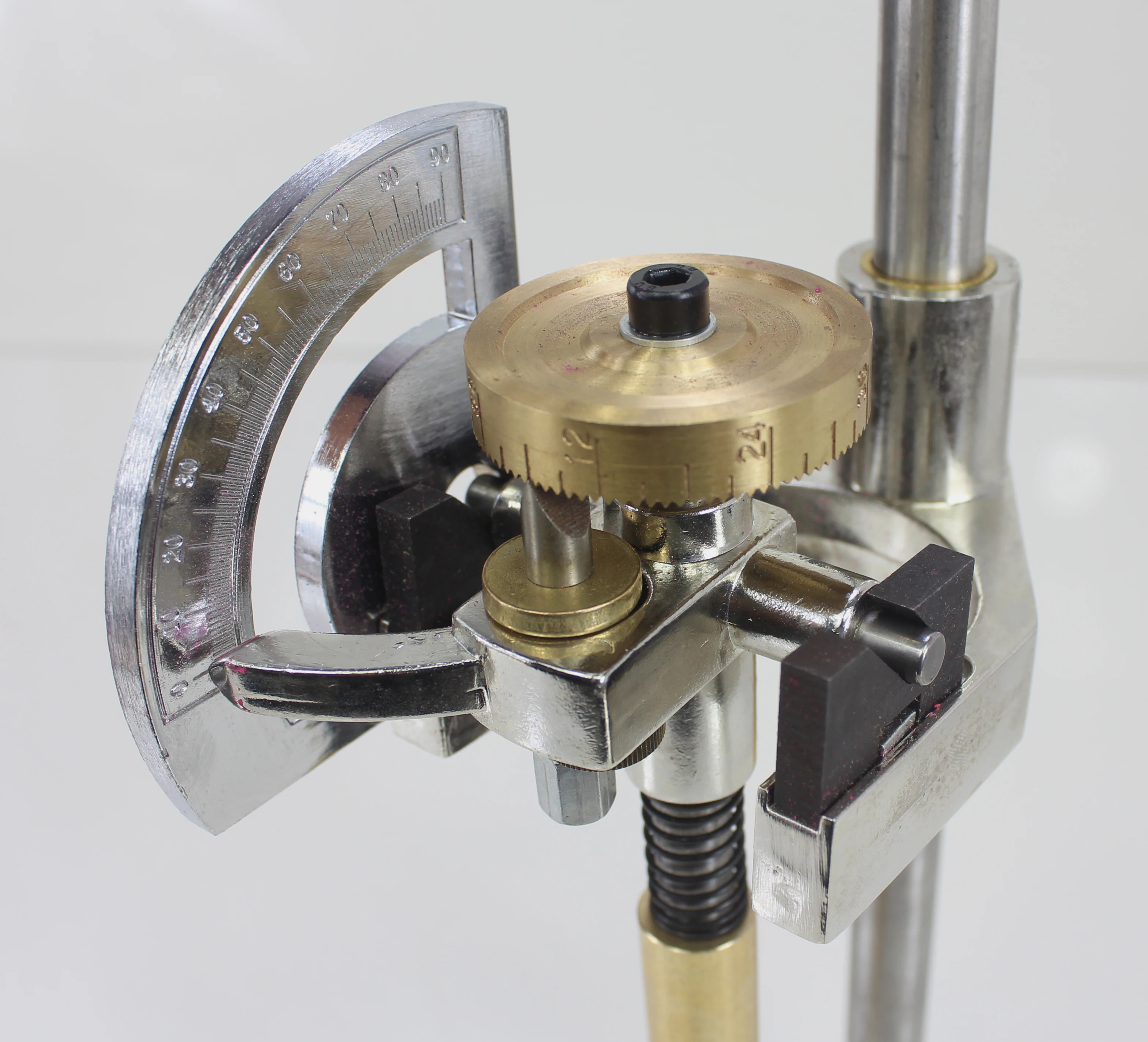 Граненая шлифовка нефрита граненая машина с граненым манипулятором для огранки