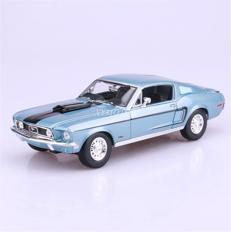 

Maisto 1/18 For Ford Mustang GT 1968 Diecast Model Car Toys Gifts Blue/White