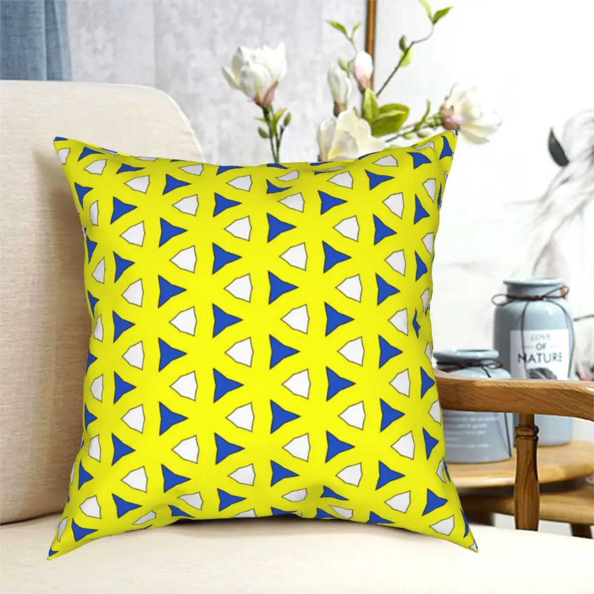 

5 Chair cushion, Car cushion, interior decoration.