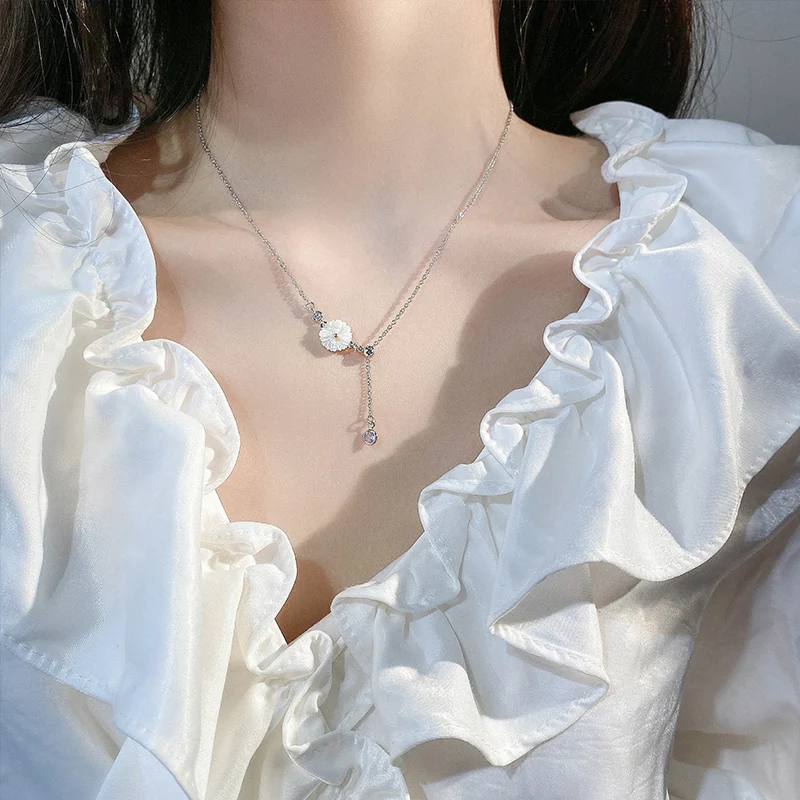 

Flower Daisy Shell Zirconia Handmade Clavicle Chain Silver Color Necklace For Women Long Tassel Dainty Jewelry SN2326