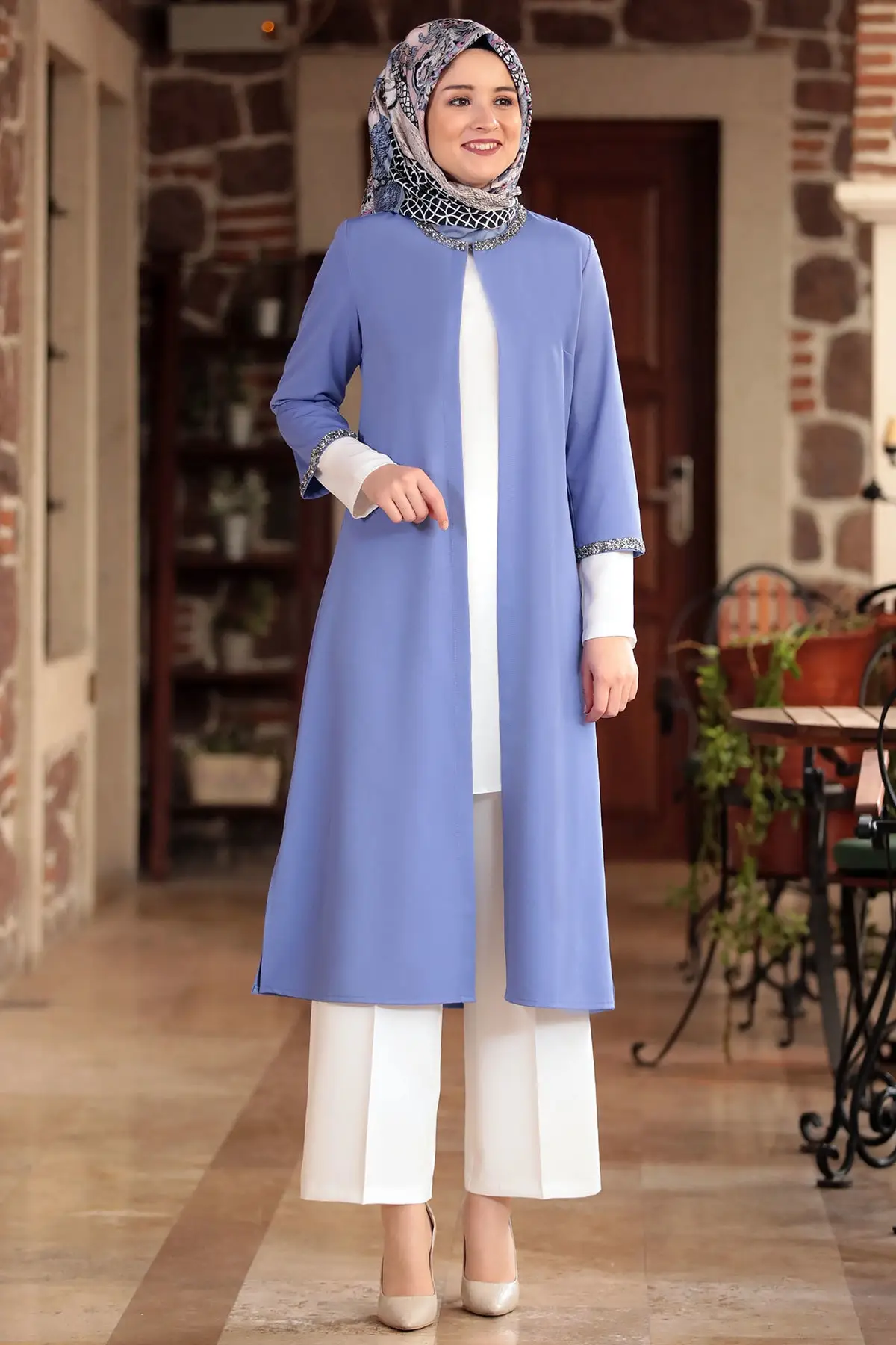 

Мусульманский костюм с сапфиром Для тройной команды