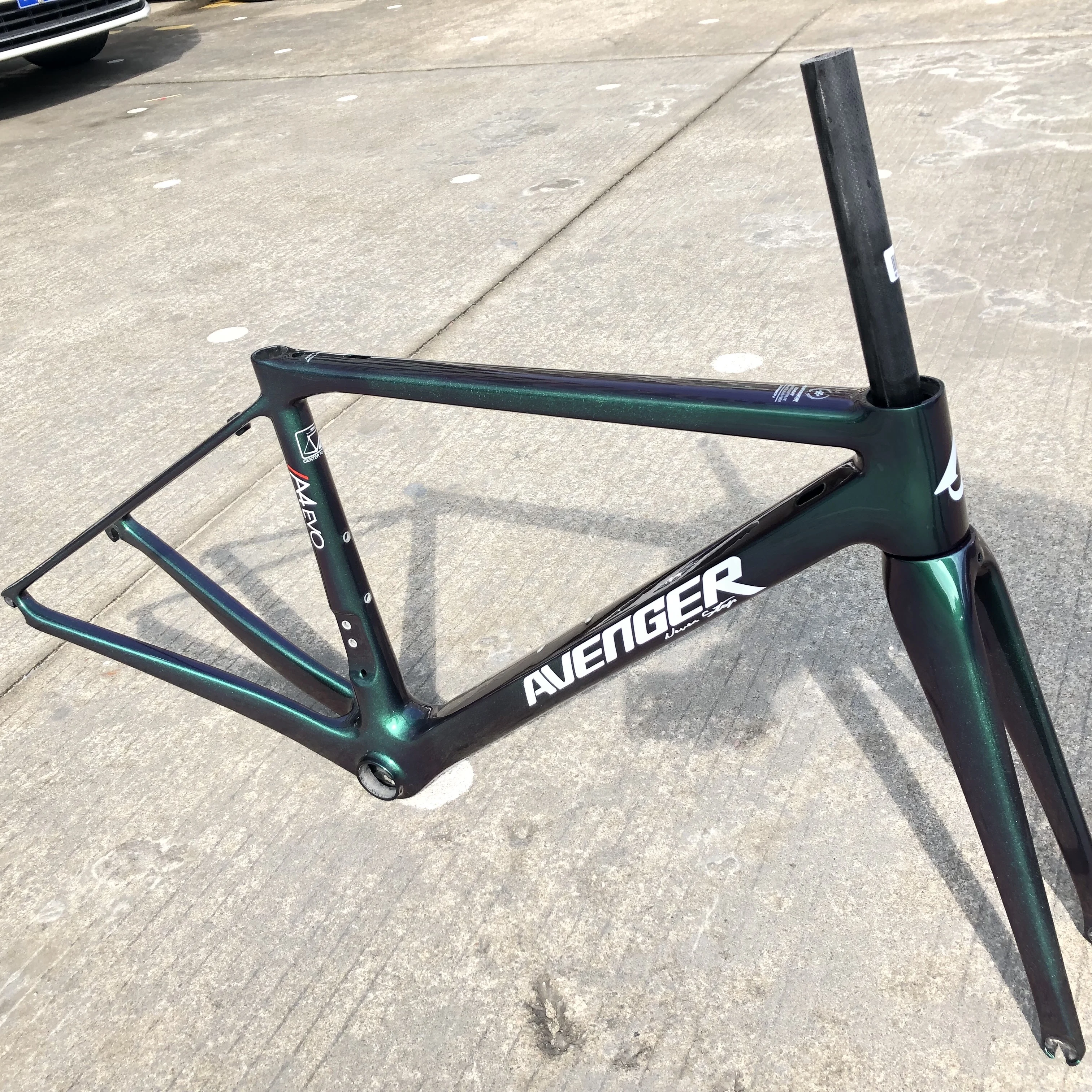 

Express Ali carbon 700c road bicycle frame hongfu A4-FM008 with quick release