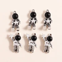 10pcs 2210mm antique silver color alloy astronaut charms pendants for necklace earring keychain diy jewelry making accessories