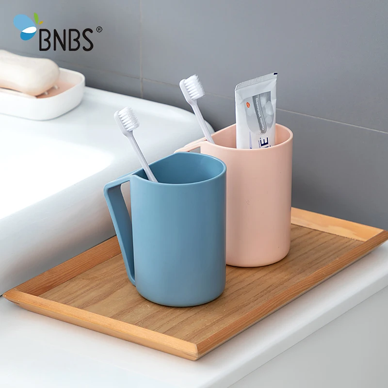 Простая пластиковая чашка для зубных щеток ванной и путешествий портативная