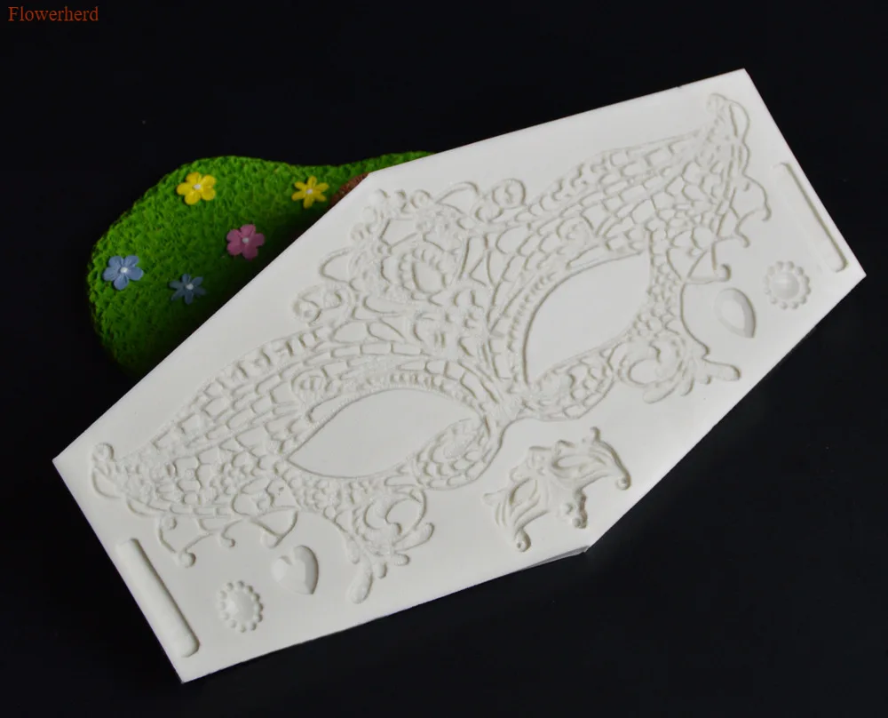 Маска для выпускного вечера искусственная помадка кружевная форма шоколада