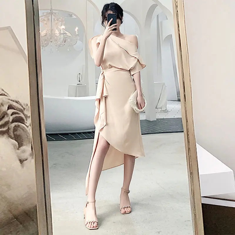 

Summer 2021 new Ruffle off shoulder slim French medium length irregular hip dress