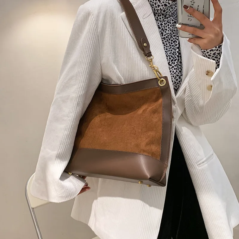 

Large Capacity Tote Bag 2021 New Fashion Frosted Shoulder Bag Tote Casuaal Bag Handbag Female