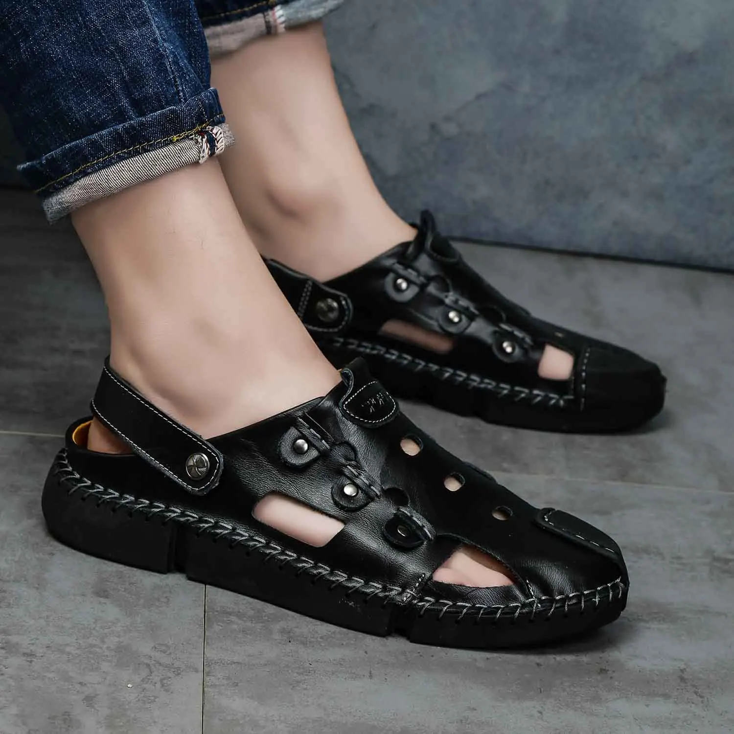 

Classic Men's Sandals outdoor breathable Summer Soft Sandals Comfortable Men Shoes Genuine Leather Soft Men Roman Sandals