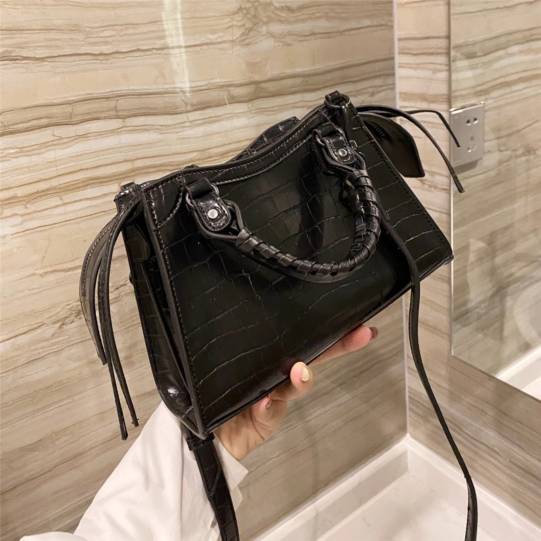 

Women Fashion Handbag Luxury Shoulder Bag Genuine Leather Tassel Crossbody Bag Ladies ClASSIC Designer Brand Tote Bag New 2021