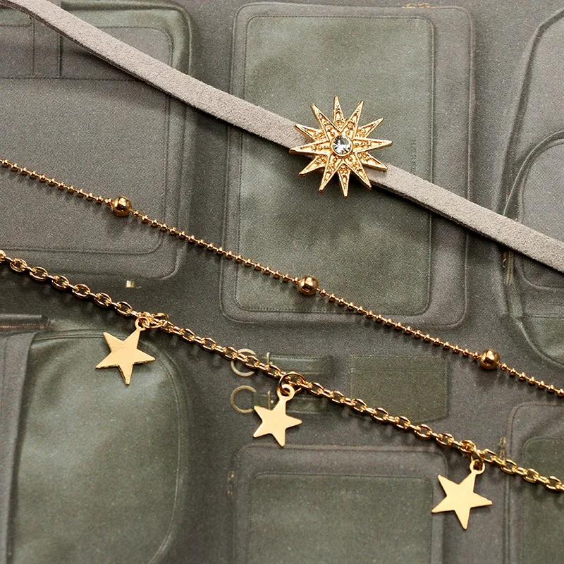 

Fashion Star Moon Multilayer Necklace Triple Layer Clavicle Chain Necklace