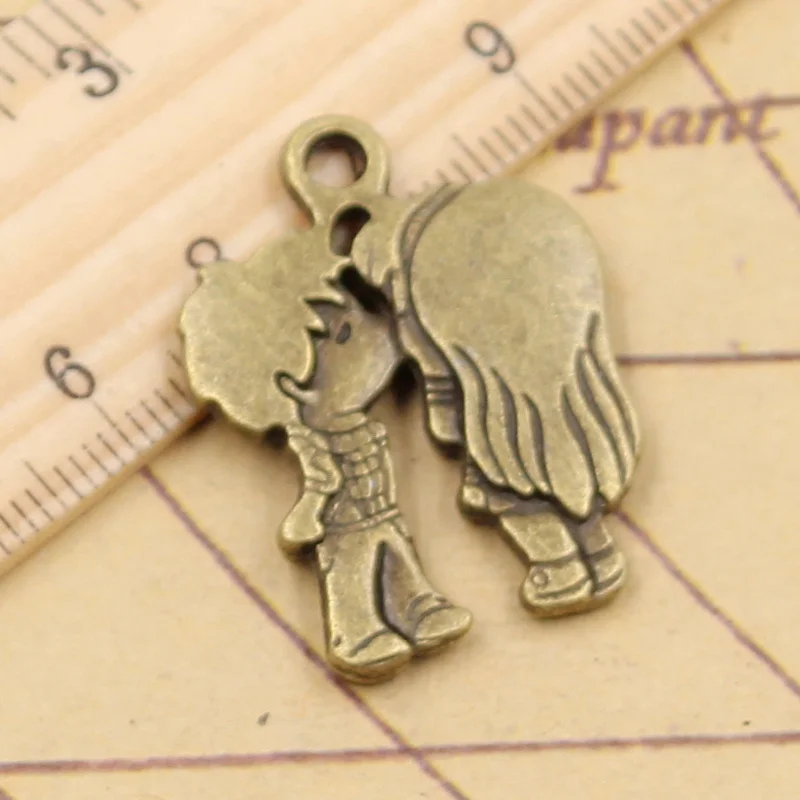 

10pcs Charms Lover Sweethearts Kissing 31x23mm Tibetan Bronze Silver Color Pendants Antique Jewelry Making DIY Handmade Craft