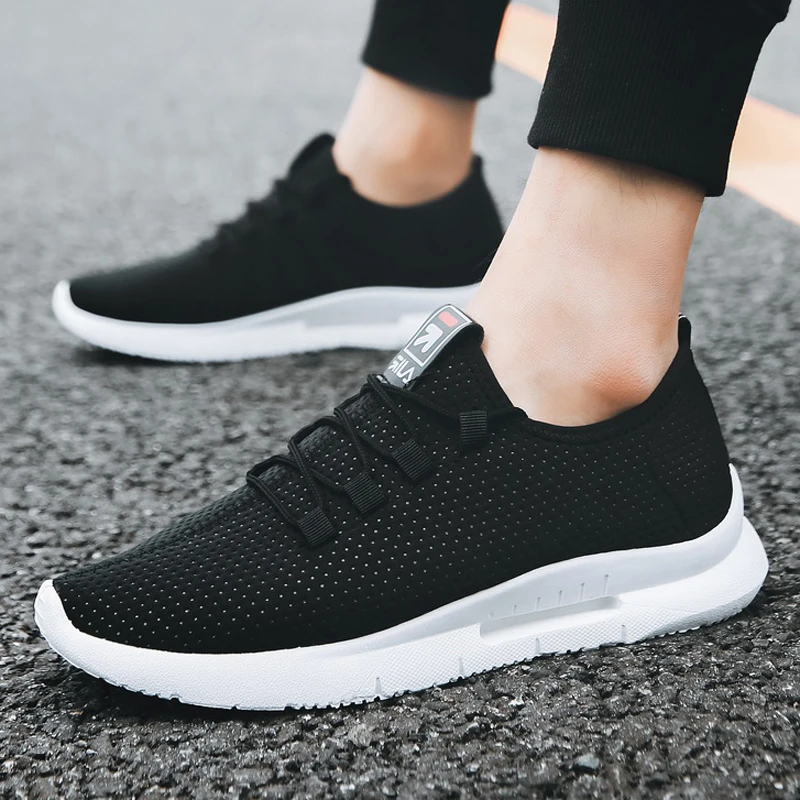 

2020 Hot Sell New Mesh Running Shoes Men Breathable Fly Weave Sneakers Men Light Weight Comfortable Trainers Shoes Made In China