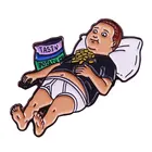 Лацкан для маленького мальчика лежа, вкусные булавки для картофельных чипсов, Мультяшные аниме булавки из сплава для мальчиков, аксессуары